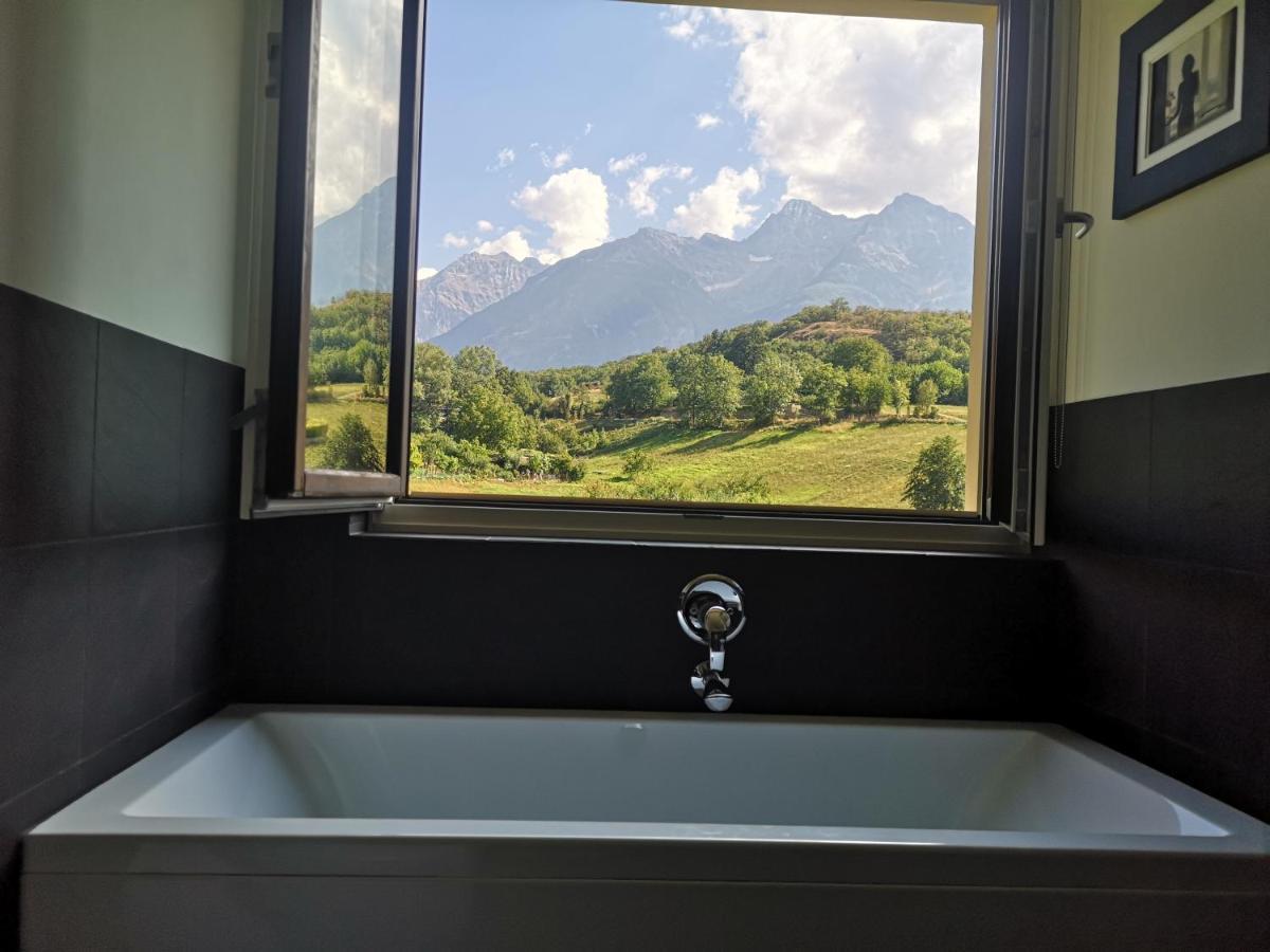Aosta Stunning Panoramic Views From Modern Two Bedroom Apartment Exterior foto